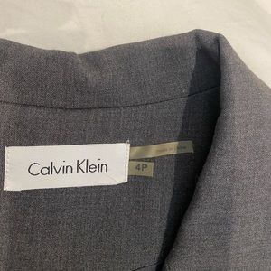 Calvin Klien Size 4 Petite, Heather Grey, Business casual